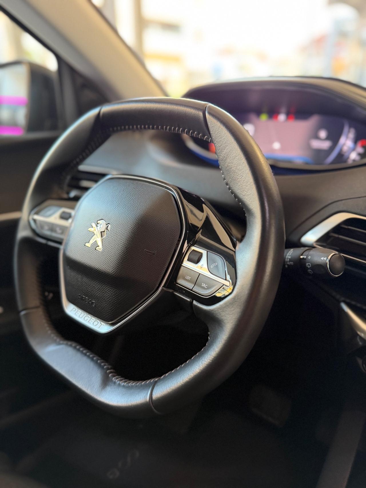 Peugeot 3008 BlueHDi 130 S&S EAT8 Allure