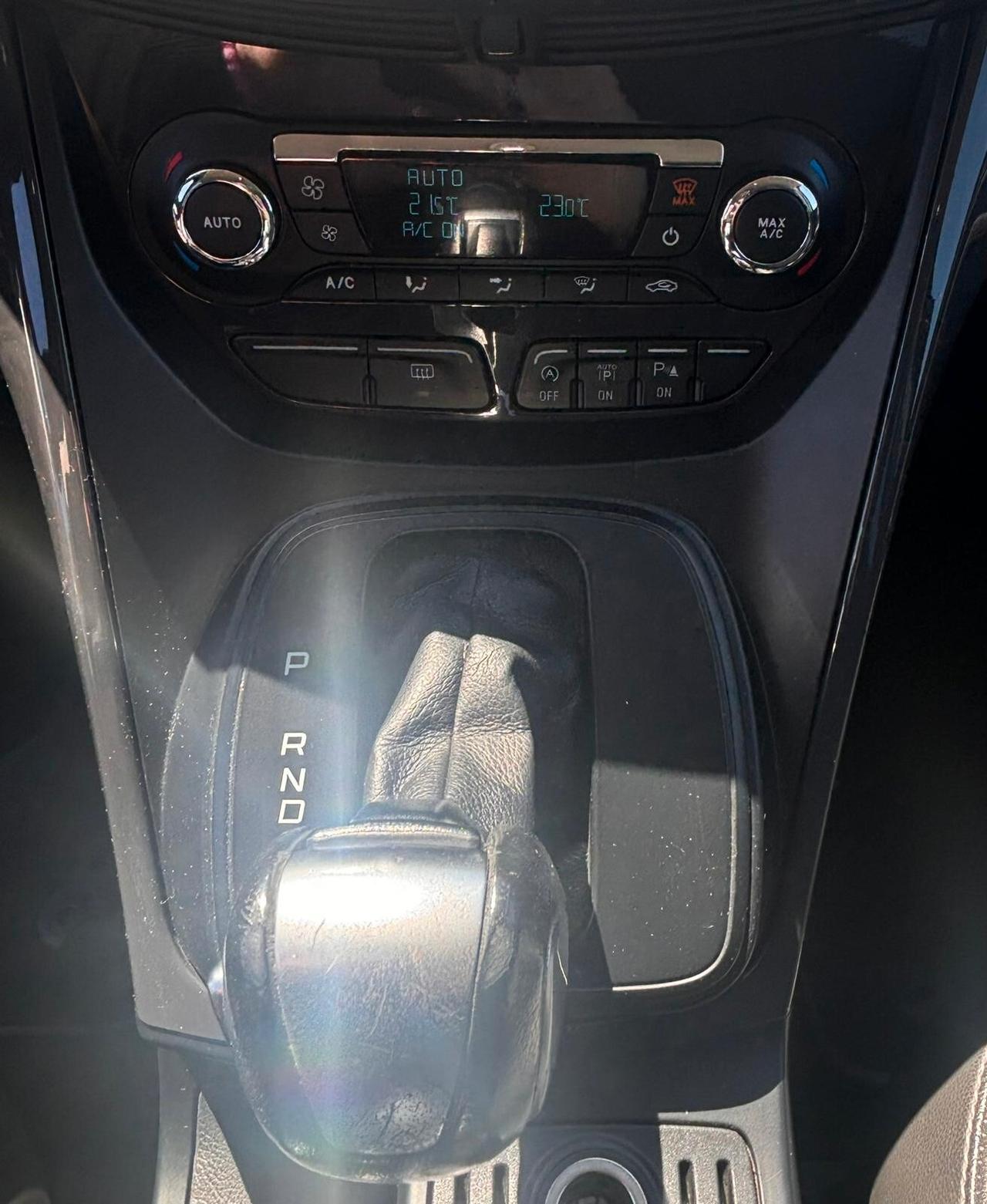 Ford Kuga 2.0 TDCI 180 CV S&S 4WD Powershift Titanium X