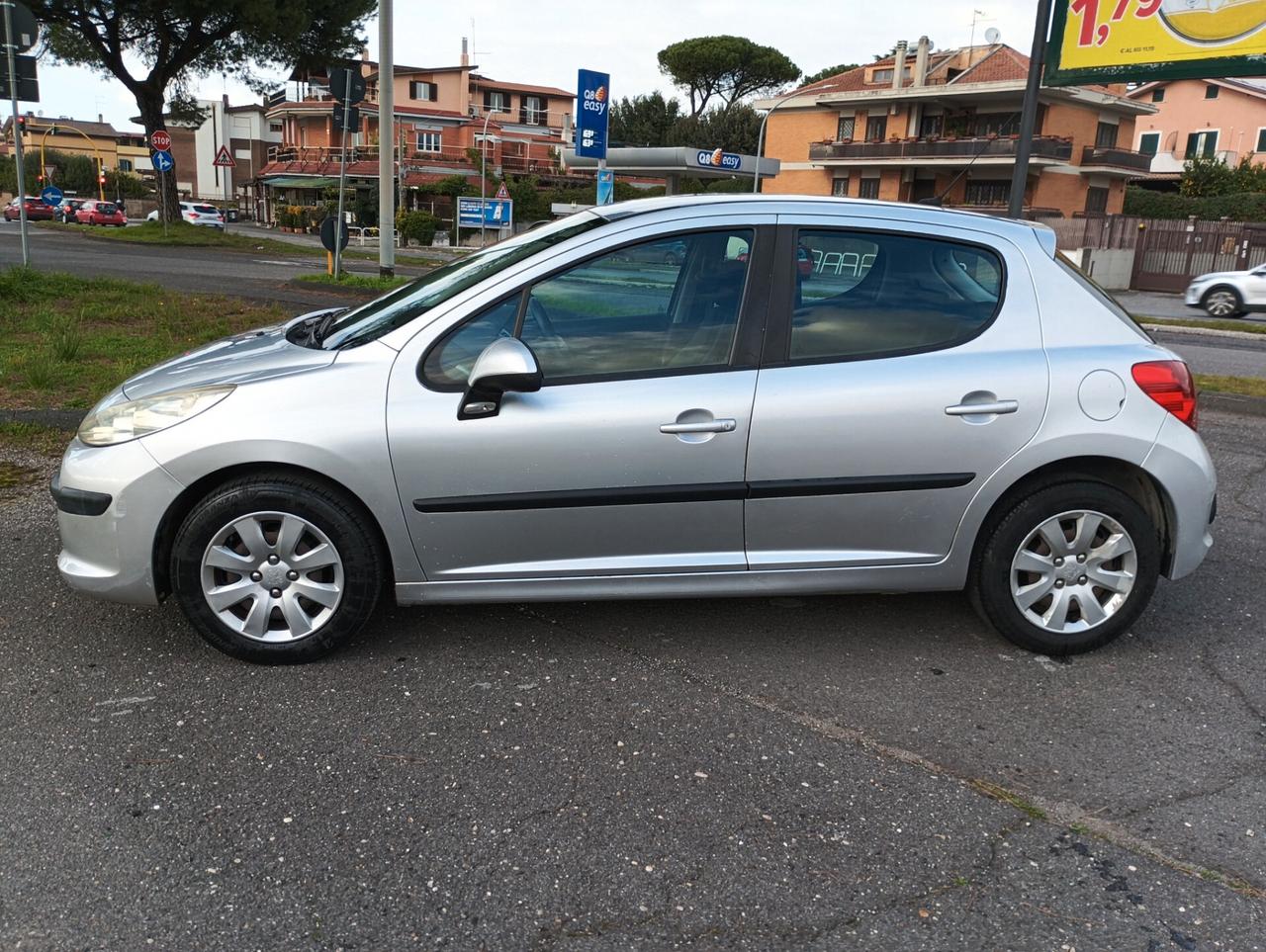 Peugeot 207 1.4 8V 75CV 5p. ONE Line SOLO KM 60000