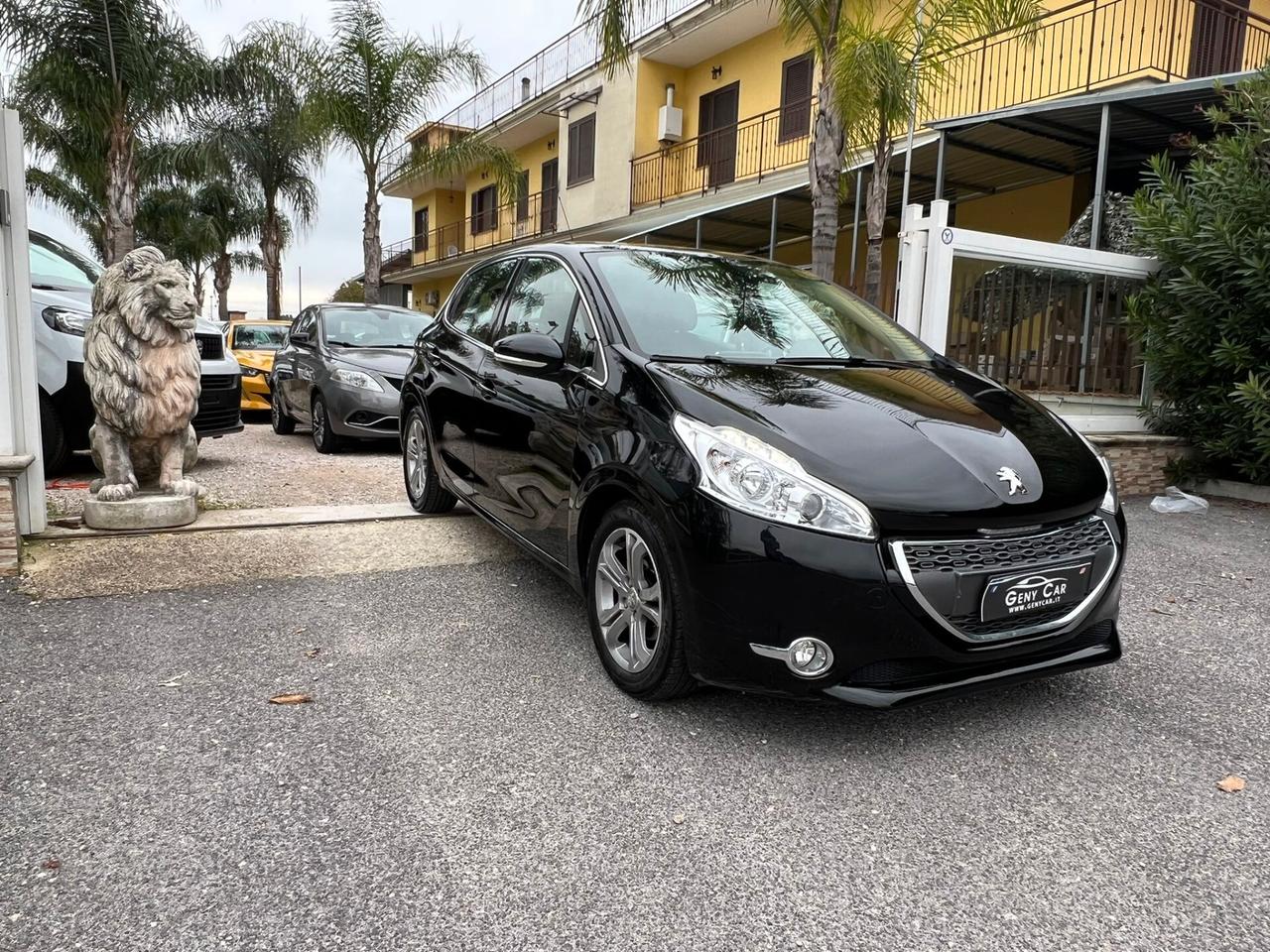 Peugeot 208 1.4 HDi 68 CV 5 porte Allure