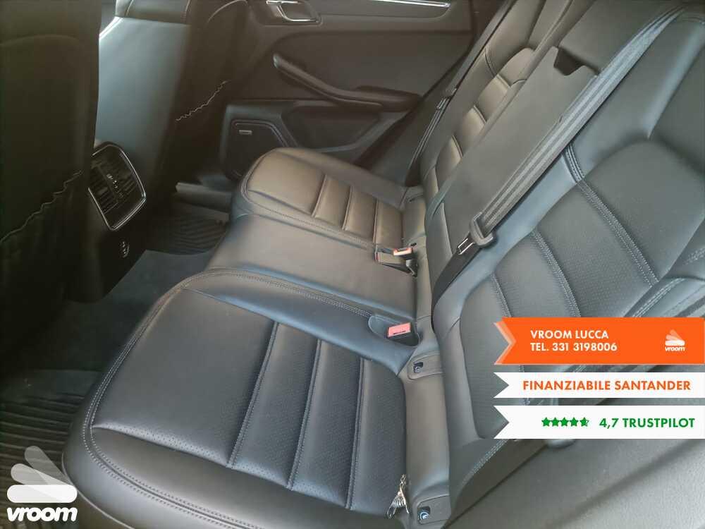 PORSCHE Macan 2 serie