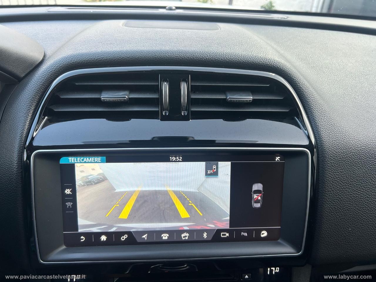 JAGUAR F-Pace 2.0 D 180 CV AWD aut. Portfolio