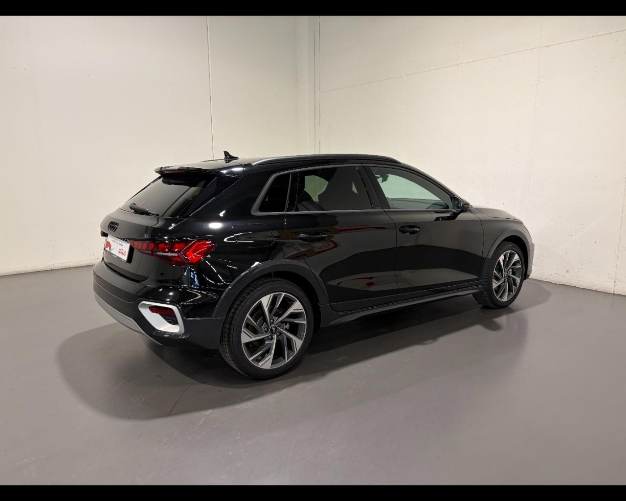 AUDI A3 ALLSTREET 40 TFSIe S-TRONIC IDENTITY CONTRAST