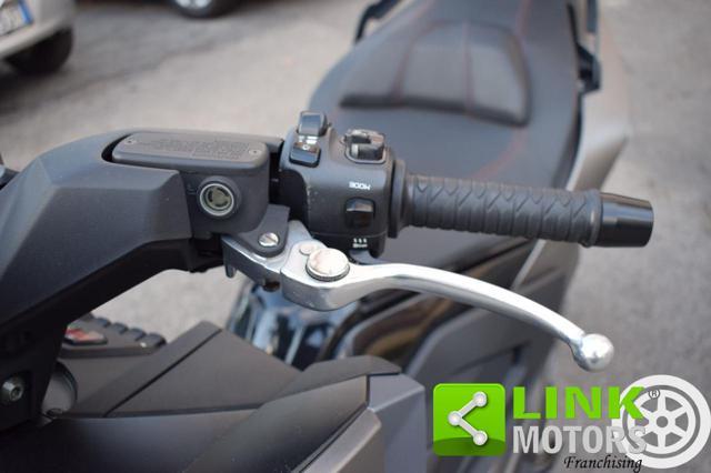 KYMCO AK 550 premium