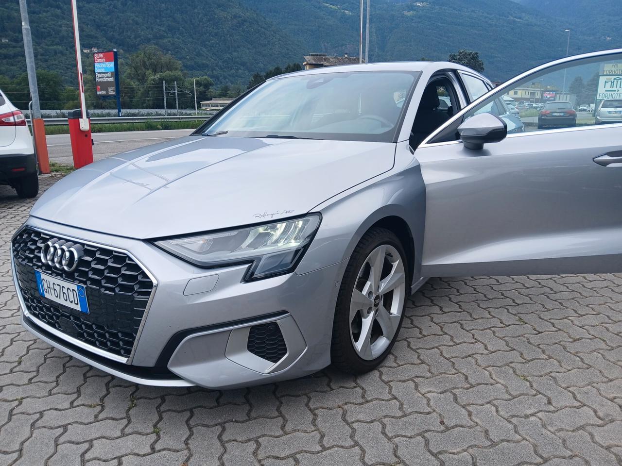 Audi A3 SPB 40 TDI quattro S tronic line edition