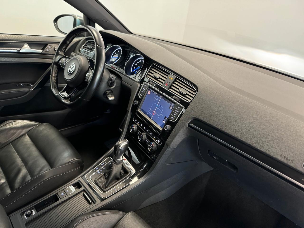 Volkswagen Golf R 2.0 DSG 5p. INTERNO IN PELLE PERFETTA