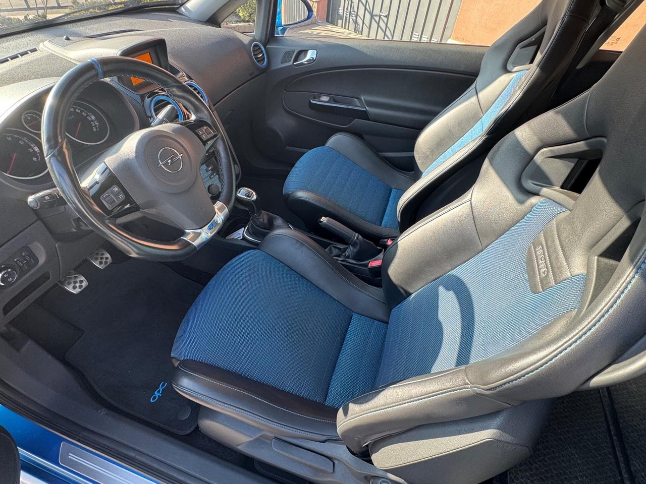 Opel Corsa 1.6 T 192CV 3 porte OPC