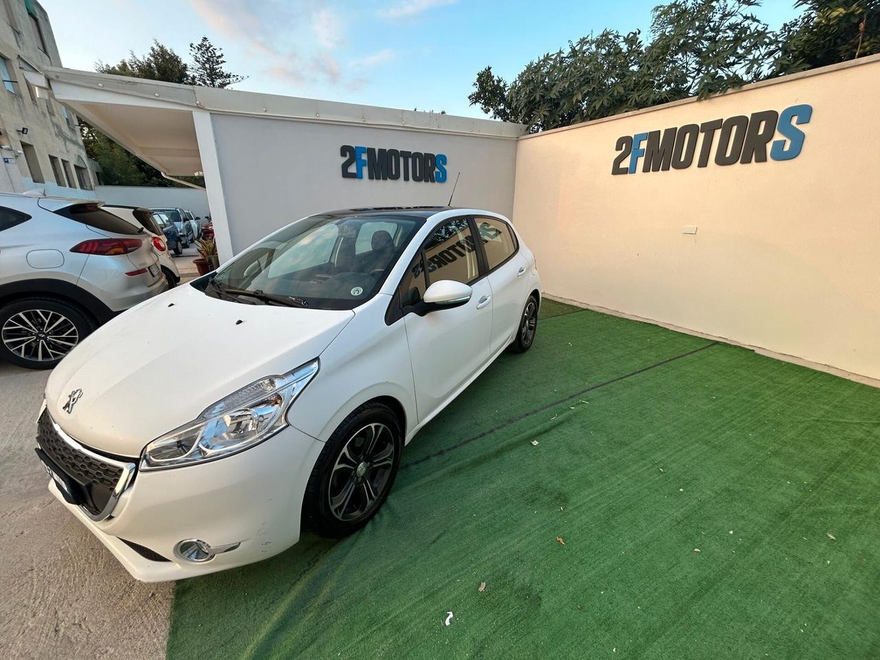 Peugeot 208 1.4 HDi 68 CV 5 porte Allure