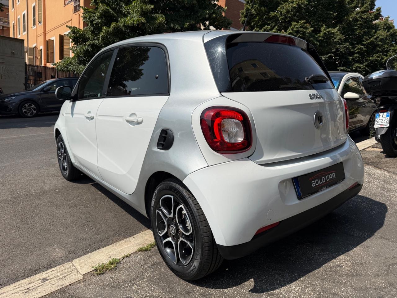 Smart ForFour 70 1.0 twinamic Passion Navigatore