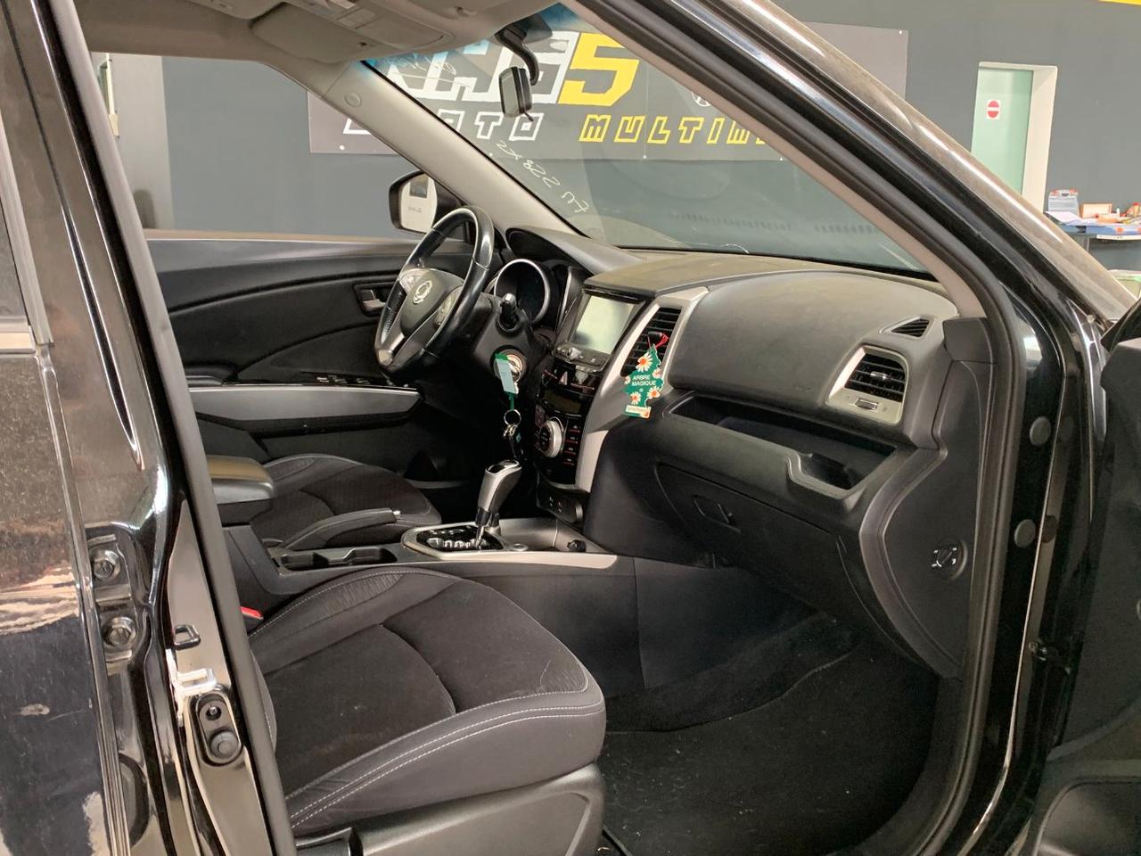 SsangYong Tivoli 1.6 EXCLUSIVE 2WD AUTO