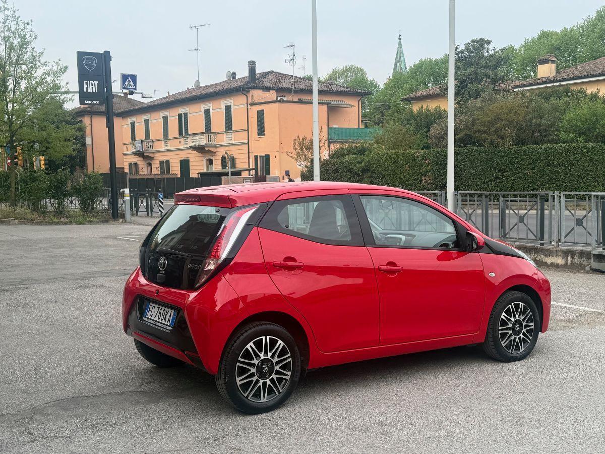 TOYOTA - Aygo - 1.0 VVT-i 69 CV 5 porte x-wave