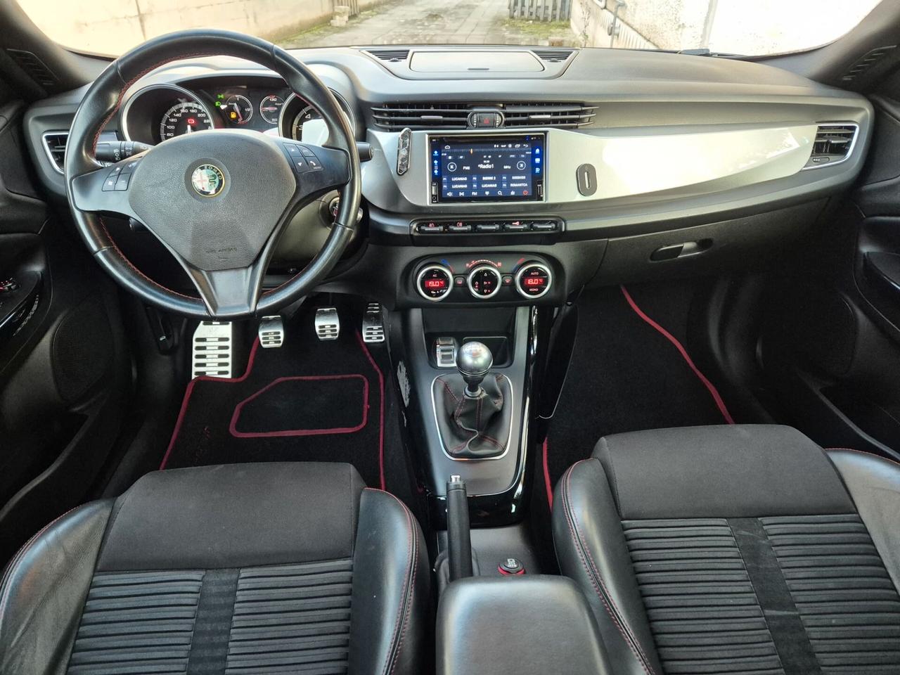 Alfa Romeo Giulietta 1750 TBi Quadrifoglio Verde