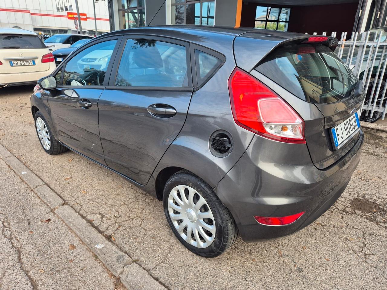 Ford Fiesta Plus 1.5 TDCi 75CV 5 porte