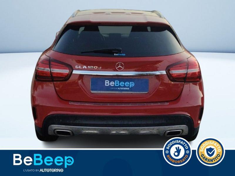 Mercedes-Benz GLA 180 D PREMIUM AUTO