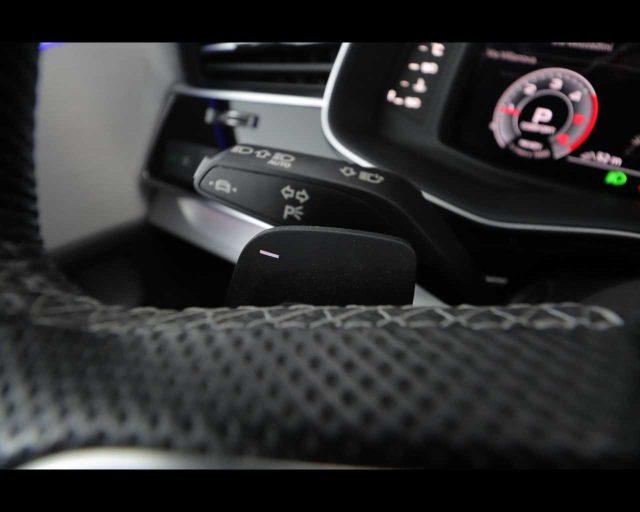 AUDI Q8 50 TDI 286 CV quattro tiptronic Sport