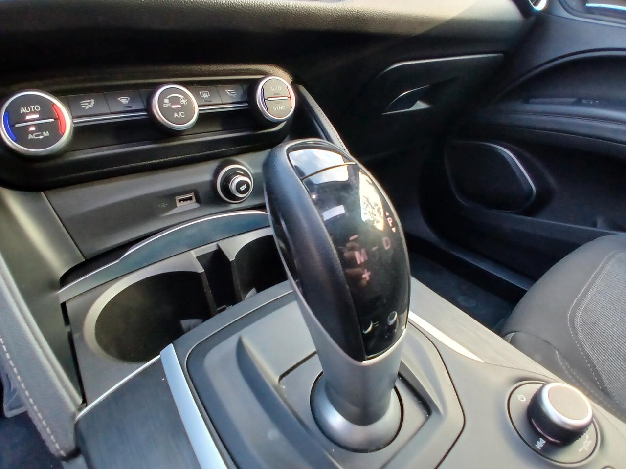 Alfa Romeo Stelvio 2.2 180CV AT8 RWD Super