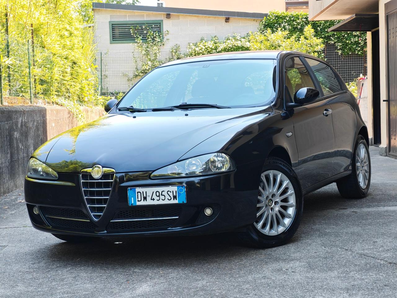 Alfa Romeo 147 1.6 BENZINA 120cv / 61.000km / Unipro