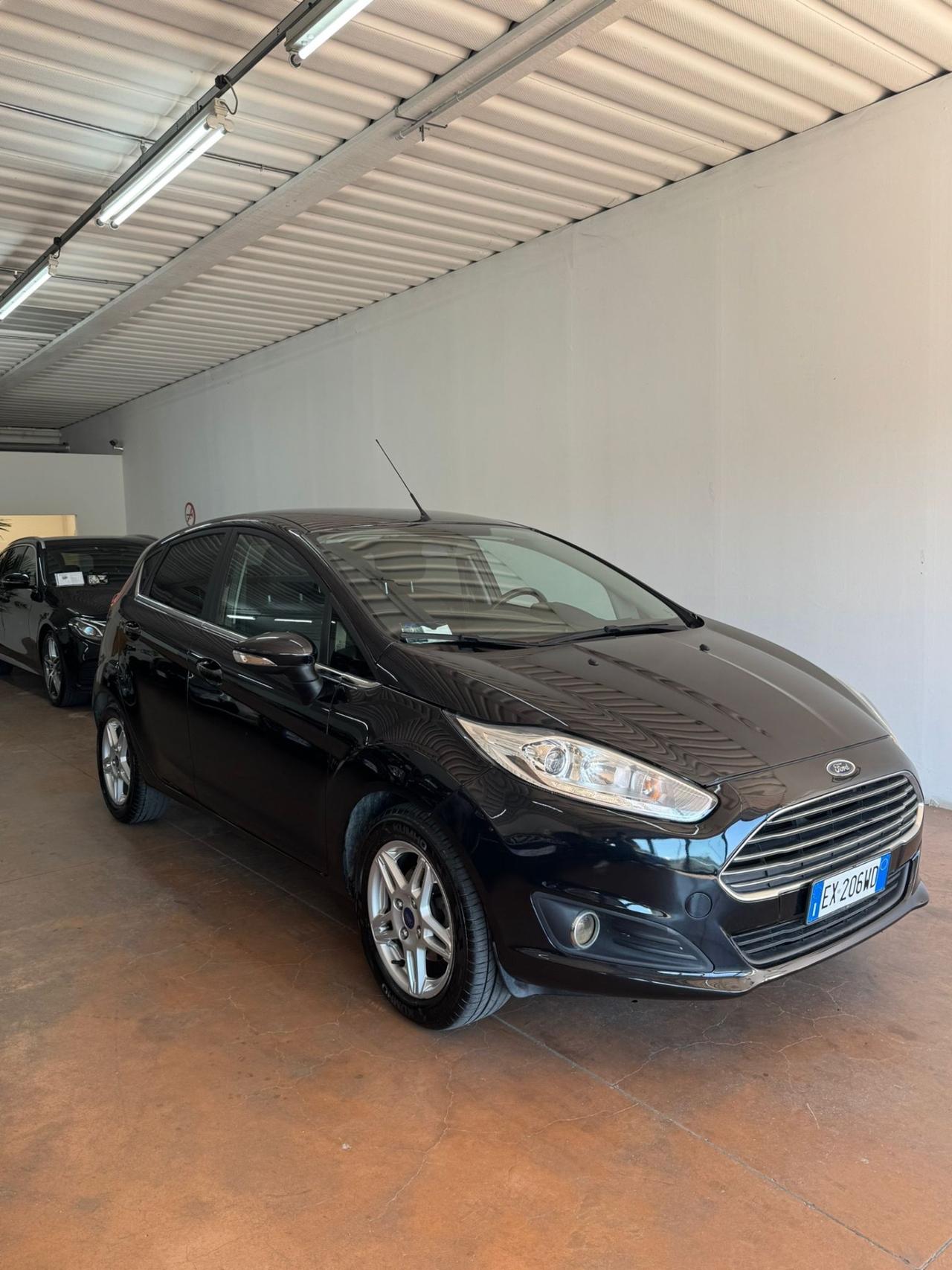 Ford Fiesta 1.5 TDCi 75CV 5 porte Titanium