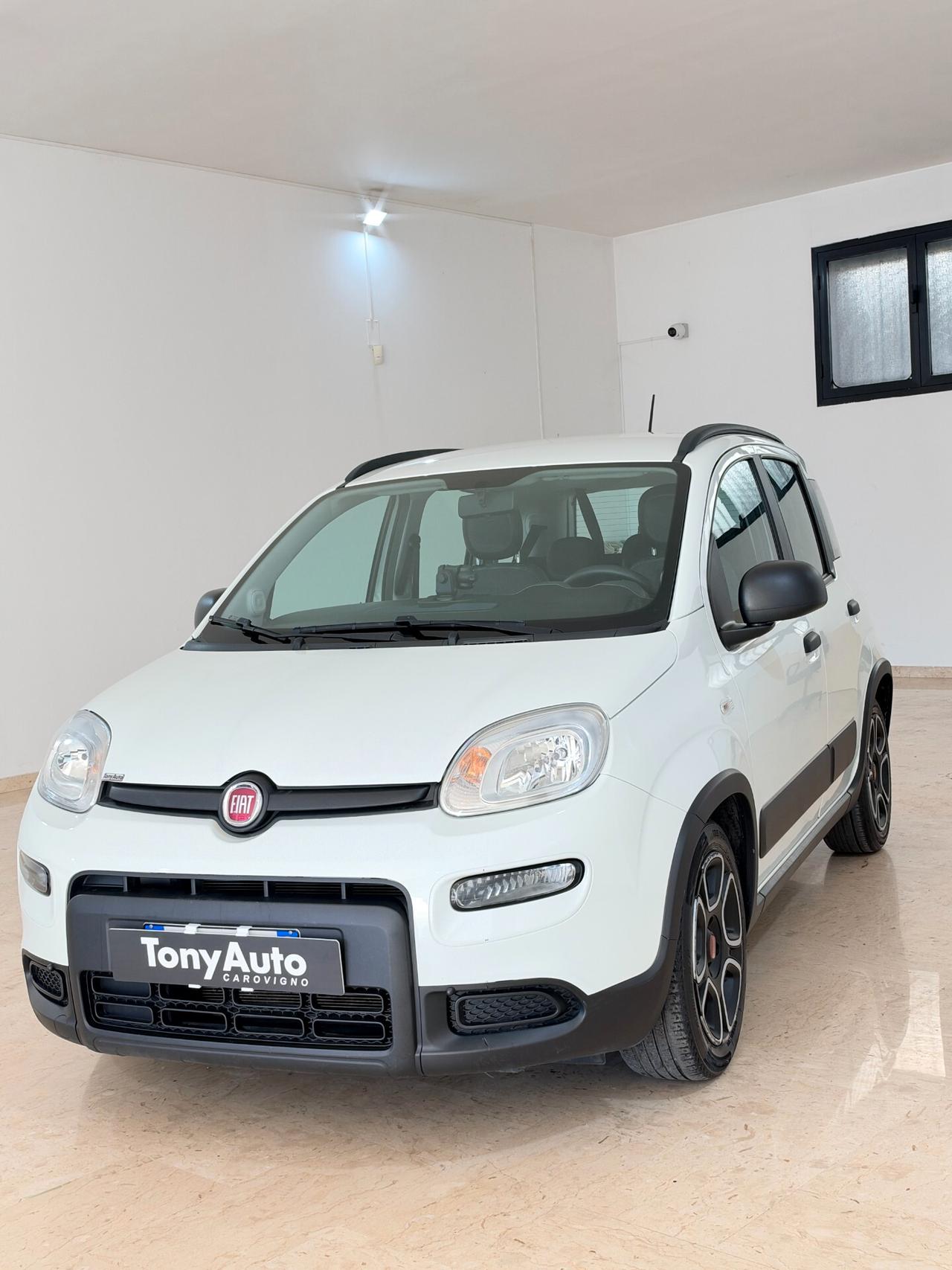 Fiat Panda 1.0 hybrid Easy Connect s adatta per NEO PATENTATI,BLUETOOTH,COMANDI AL VOLANTE,USB,SENSORI DI PARCH