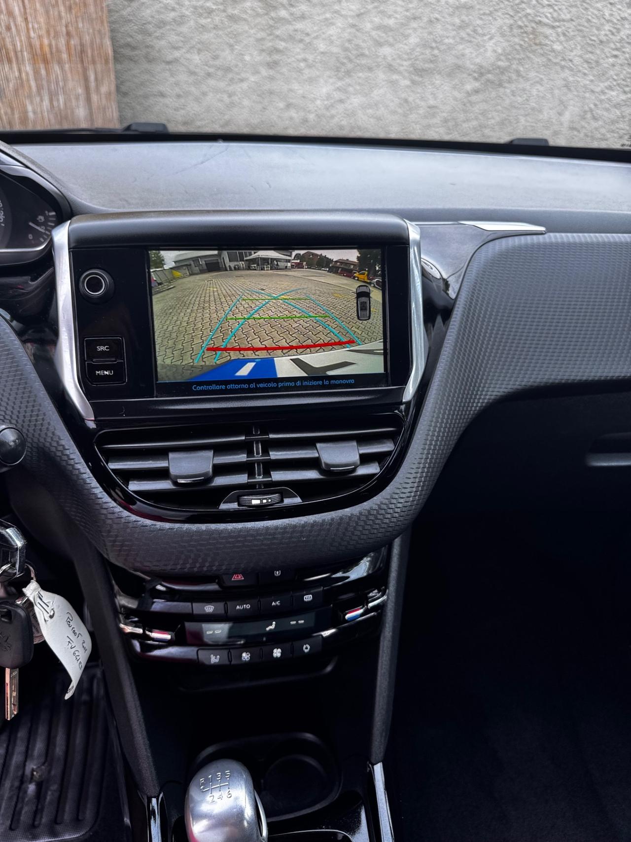 Peugeot 2008 BlueHDi 100 neopatentati euro 6b