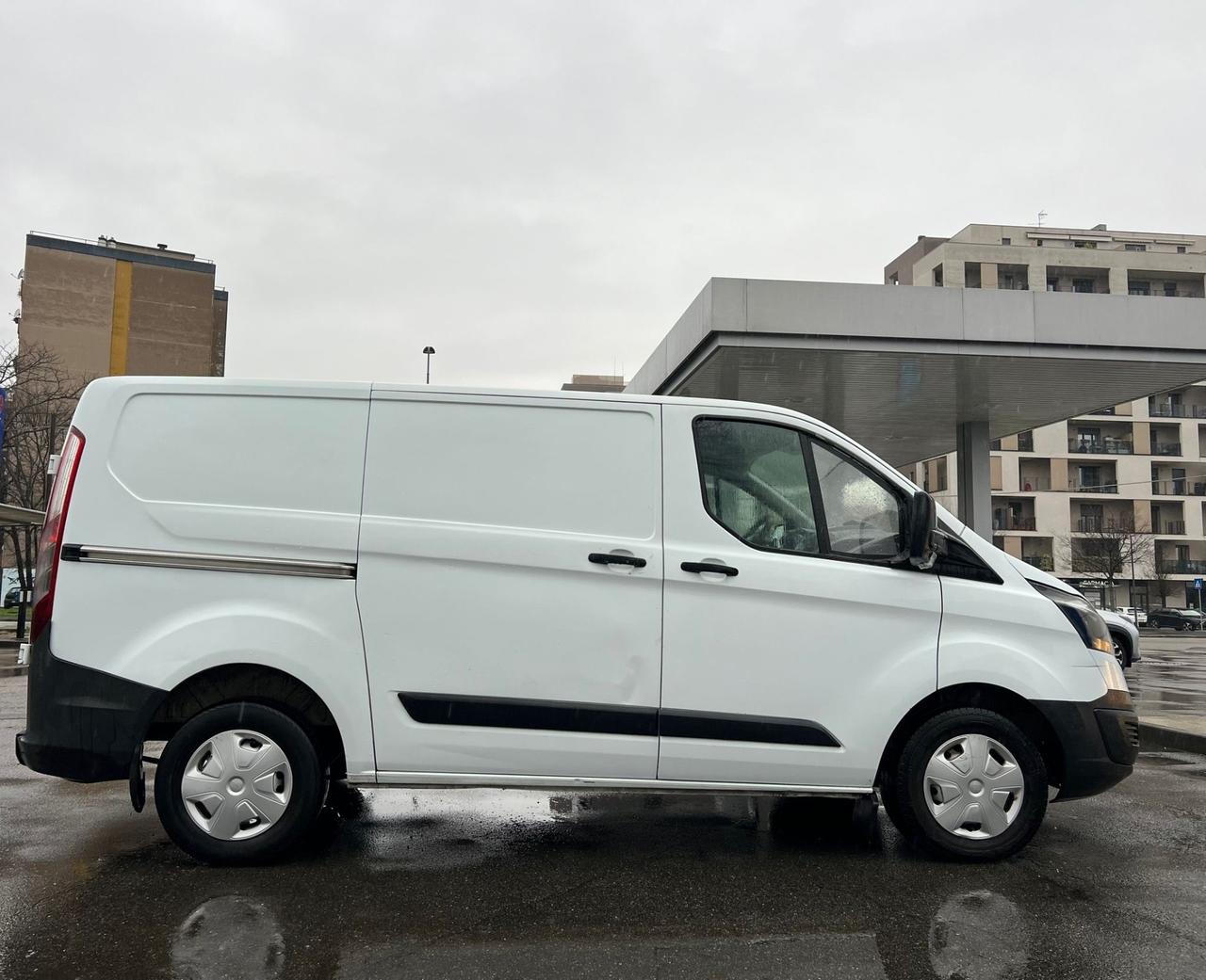 Ford Transit Custom Transit Custom 270 2.2 TDCi PC Furgone Entry