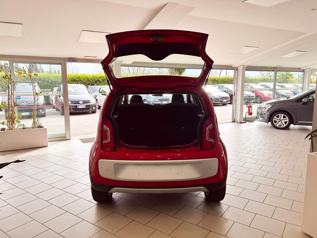 Volkswagen up! 1.0 75 CV 5p. cross up!