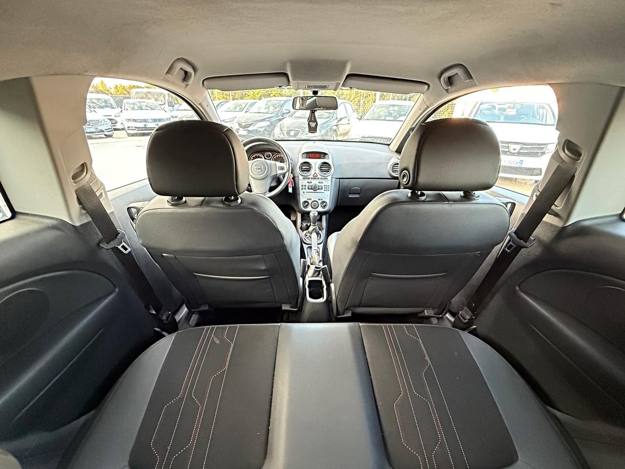 Opel Corsa 1.2 85CV 5 porte GPL-TECH One Garanzia 12 Mesi