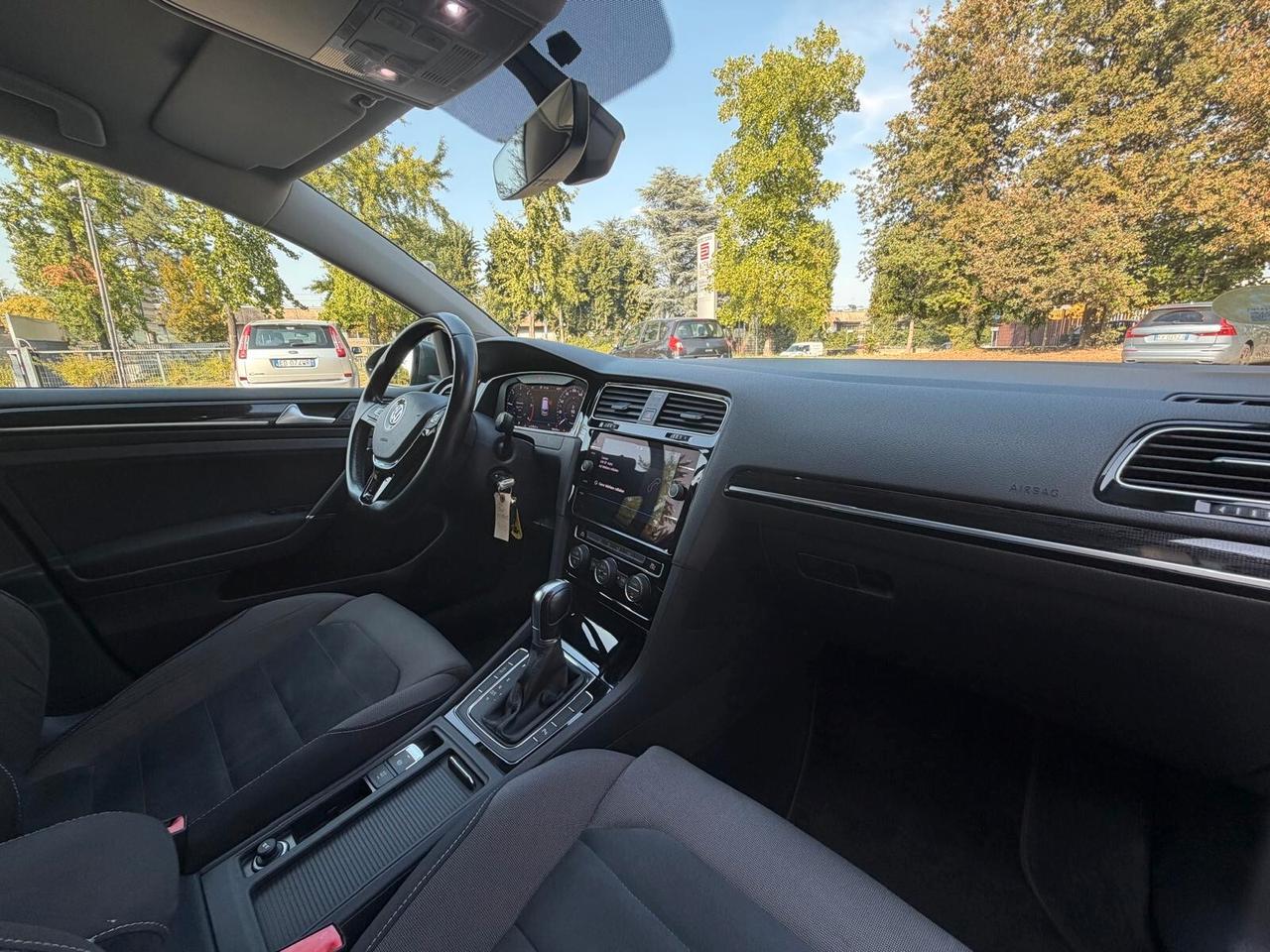 Volkswagen Golf 2.0 TDI 5p. Highline BlueMotion Technology