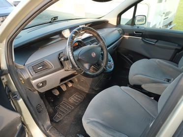 Fiat Ulysse 2.2 MJT Emotion