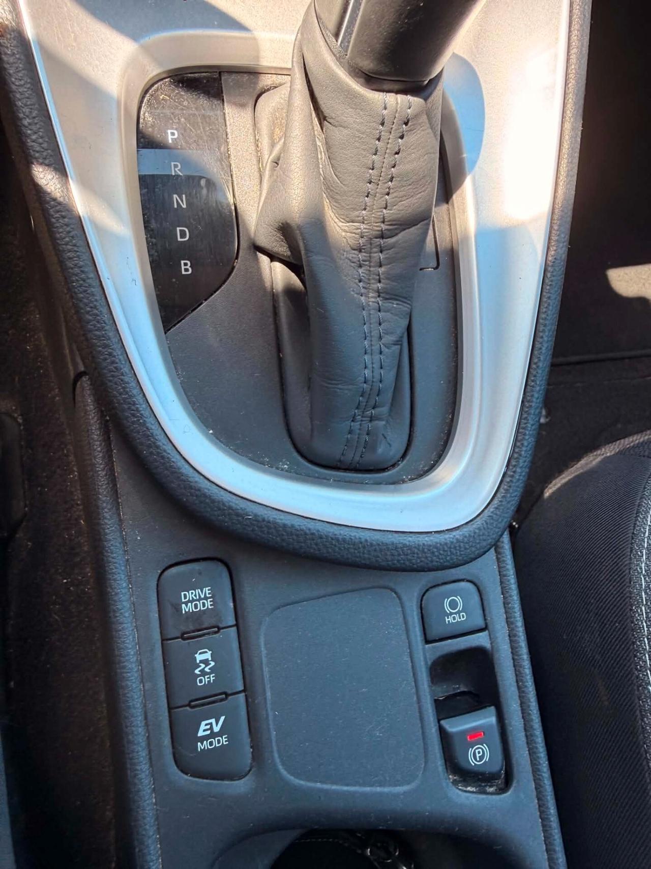 Toyota Yaris Cross 1.5 Benz/Ibrida OK Neop. NO VINCOLI
