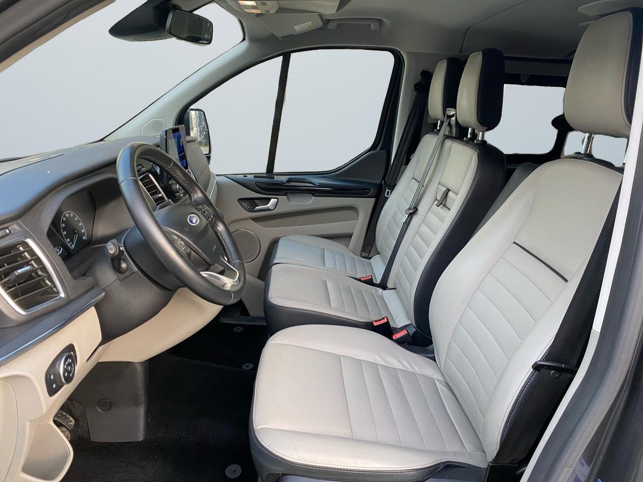 FORD Tourneo Custom 320 2018 - tourneo custom 320 2.0 tdci 185cv Titanium L2H1 auto E6.2