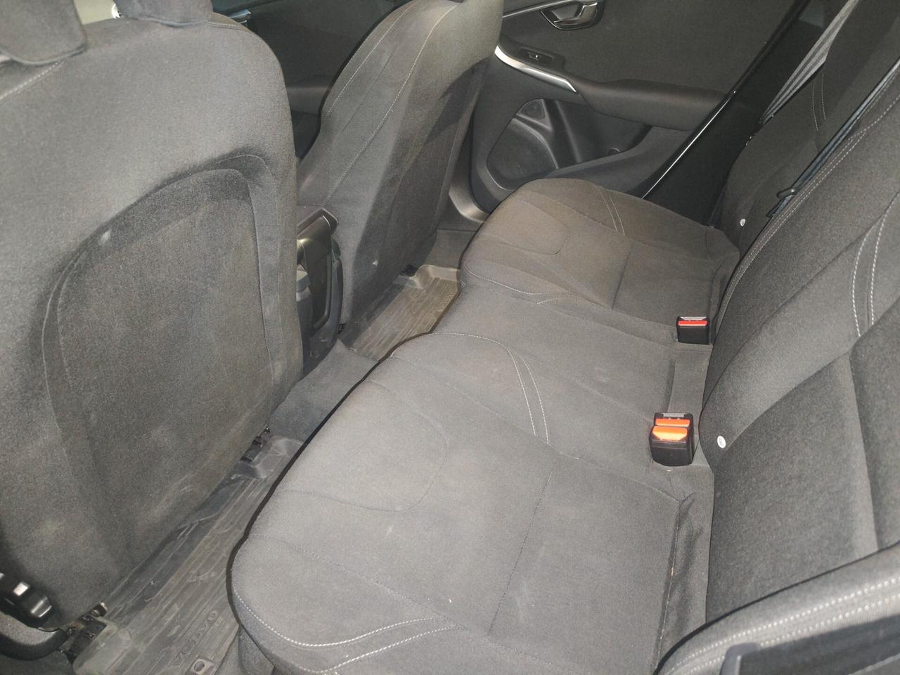 Volvo V40 Cross Country D2 1.6 Summum