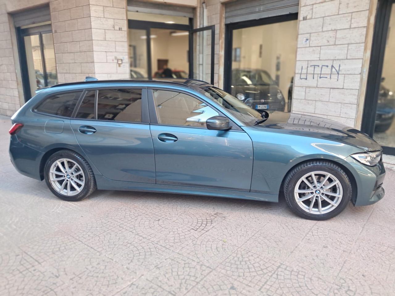 BMW 318dTouring Business Advantage-Diesel-ibrido-Euro19990-