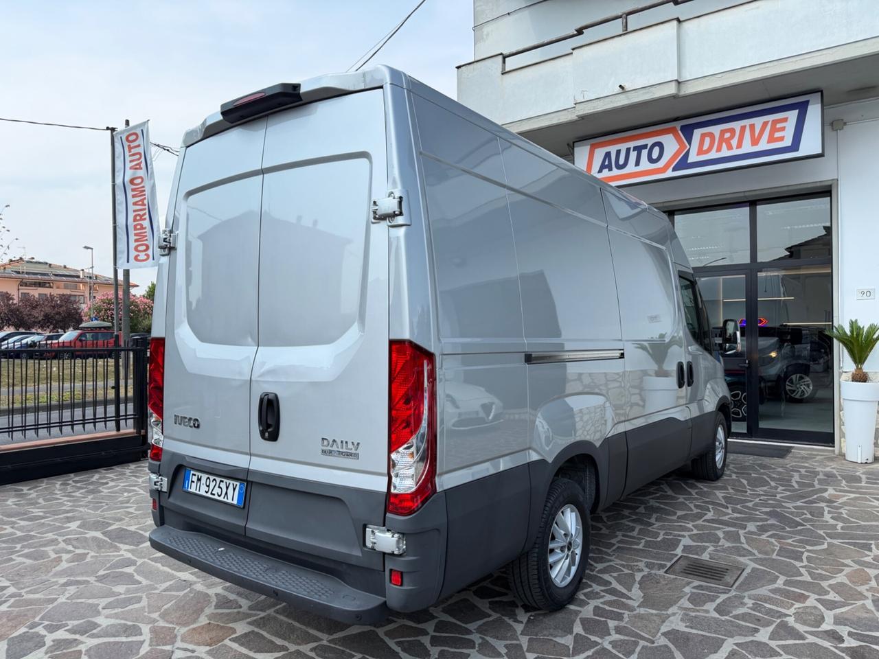 Iveco Daily 2.3 Furgone Hi-Matic