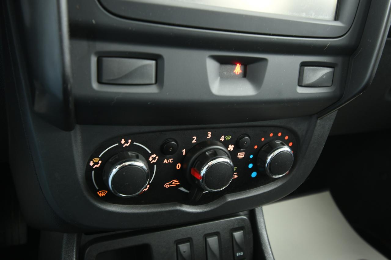 DACIA Duster 1.6 Ambiance 4x2 s&s 115cv my16 NEOPATENTATI+BLUETOOTH