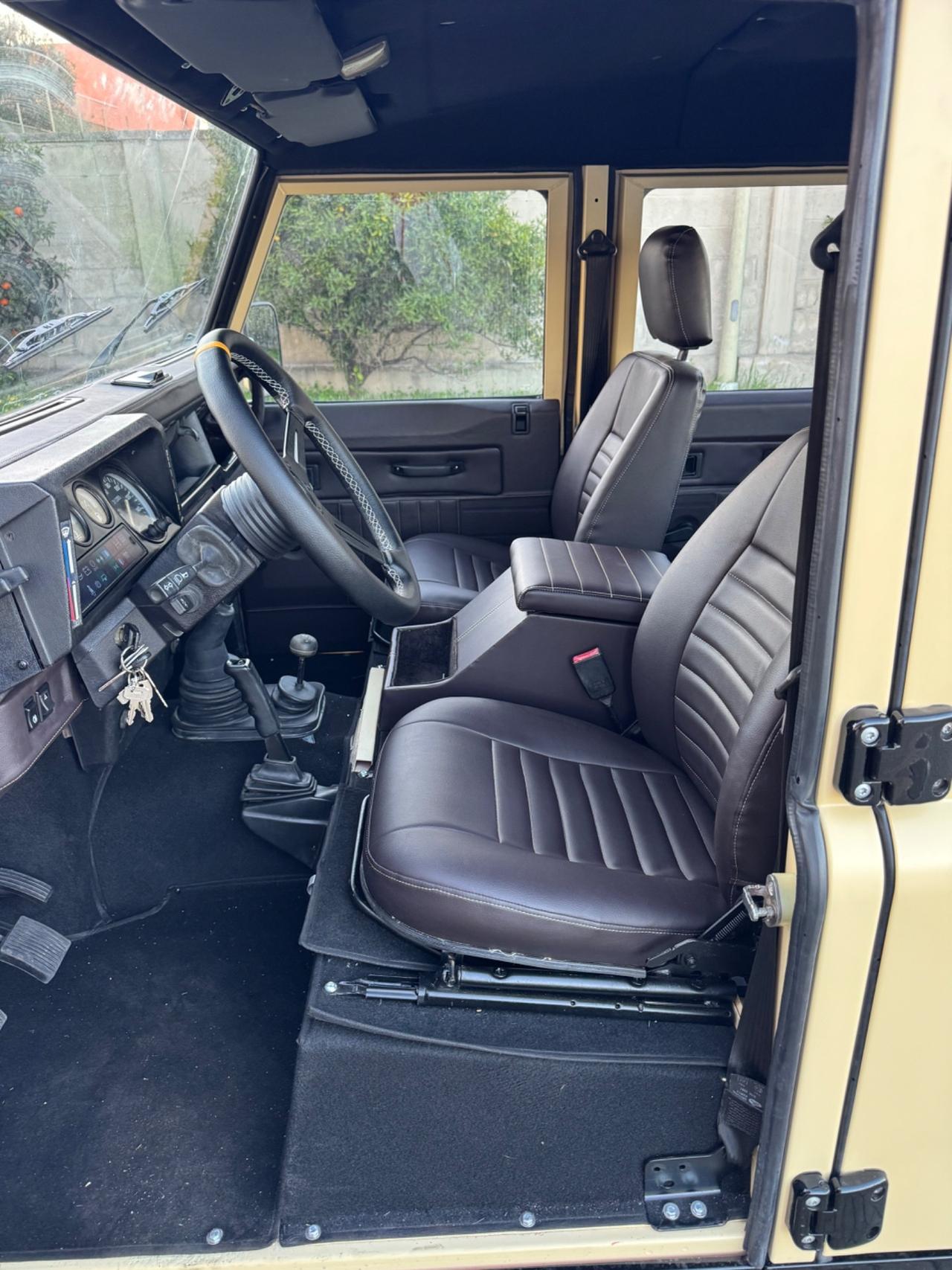 Land Rover Defender 130 2.5 Tdi cat DC Pick Up