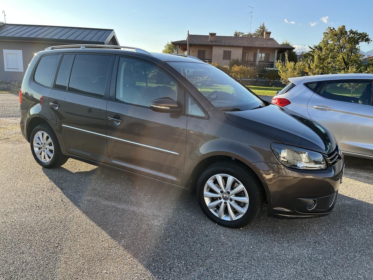 VW TOURAN 2.0 TDI 140 CV DSG 7 POSTI