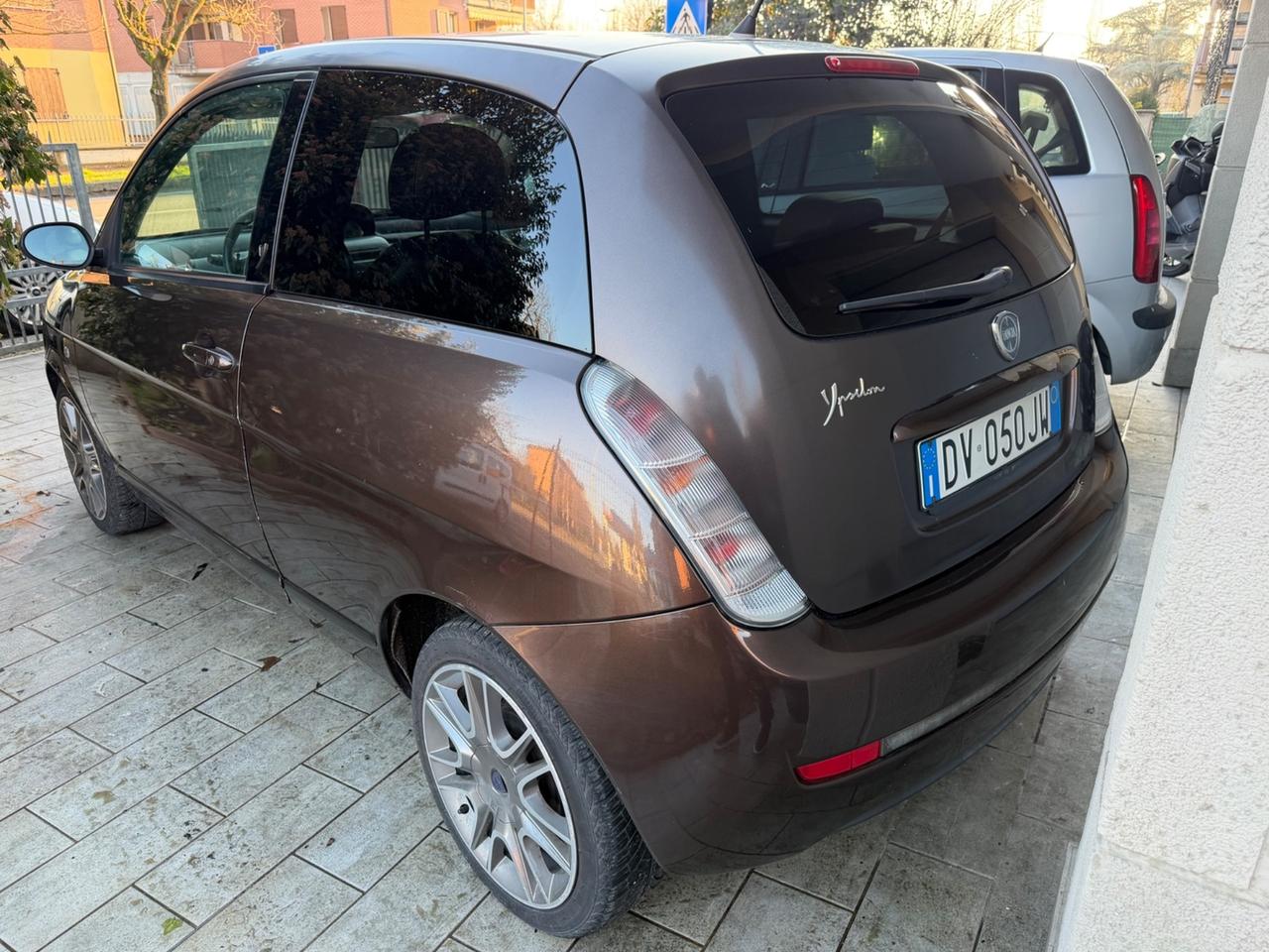 Lancia Ypsilon 1.2 Versus
