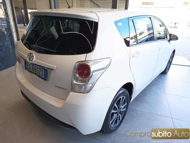 TOYOTA Verso 2.0 D Active 7 posti
