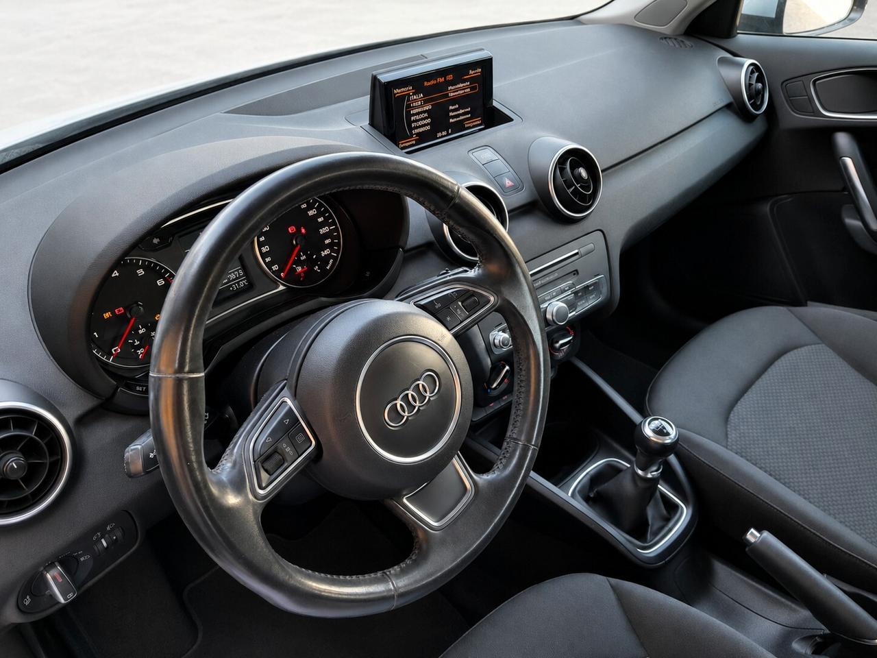 Audi A1 SPB 1.0 TFSI ultra Design