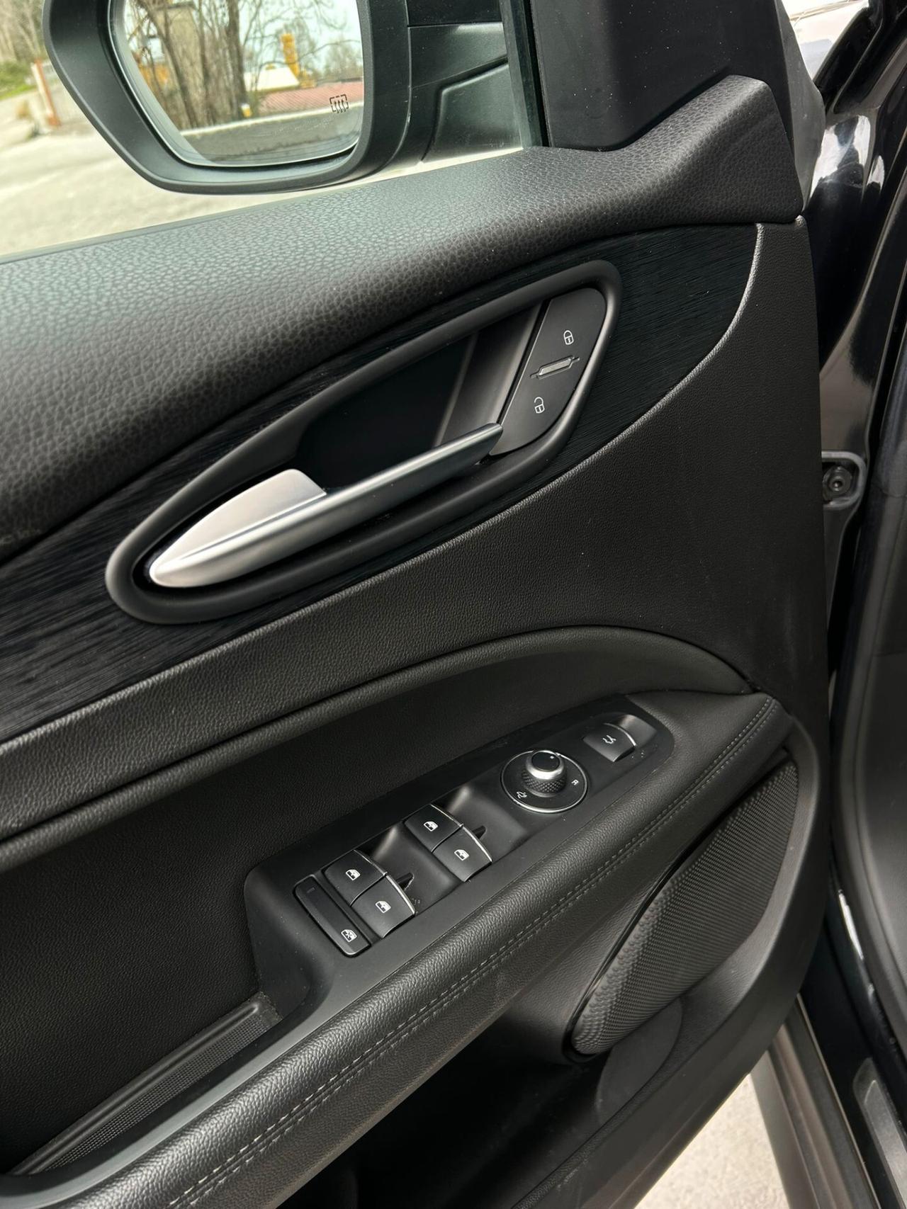 Alfa Romeo Stelvio 2.2 Turbodiesel 160 CV AT8 RWD Sprint