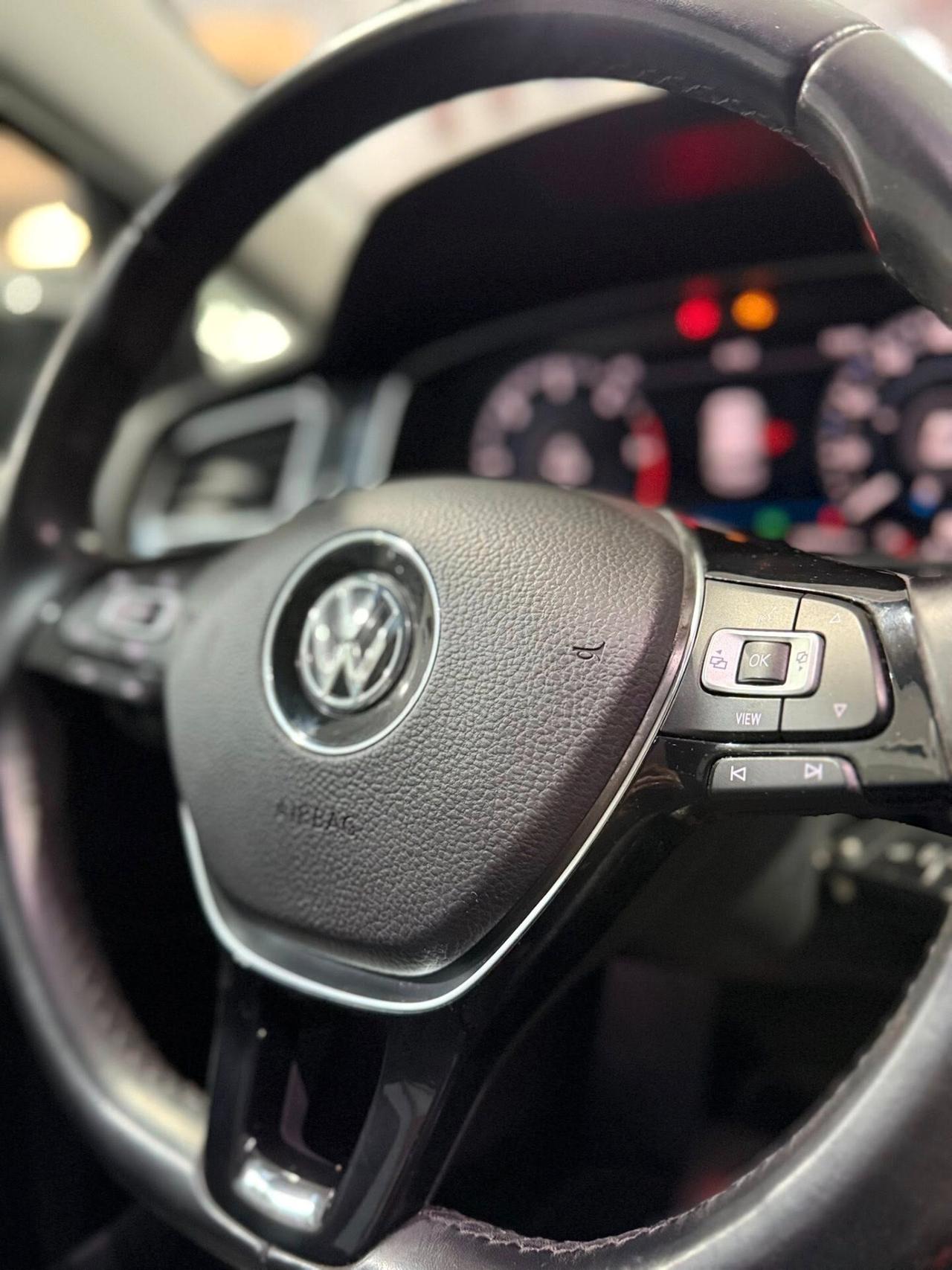 Volkswagen Golf 7.5 Highline DSG 2.0 TDI 150cv 2019