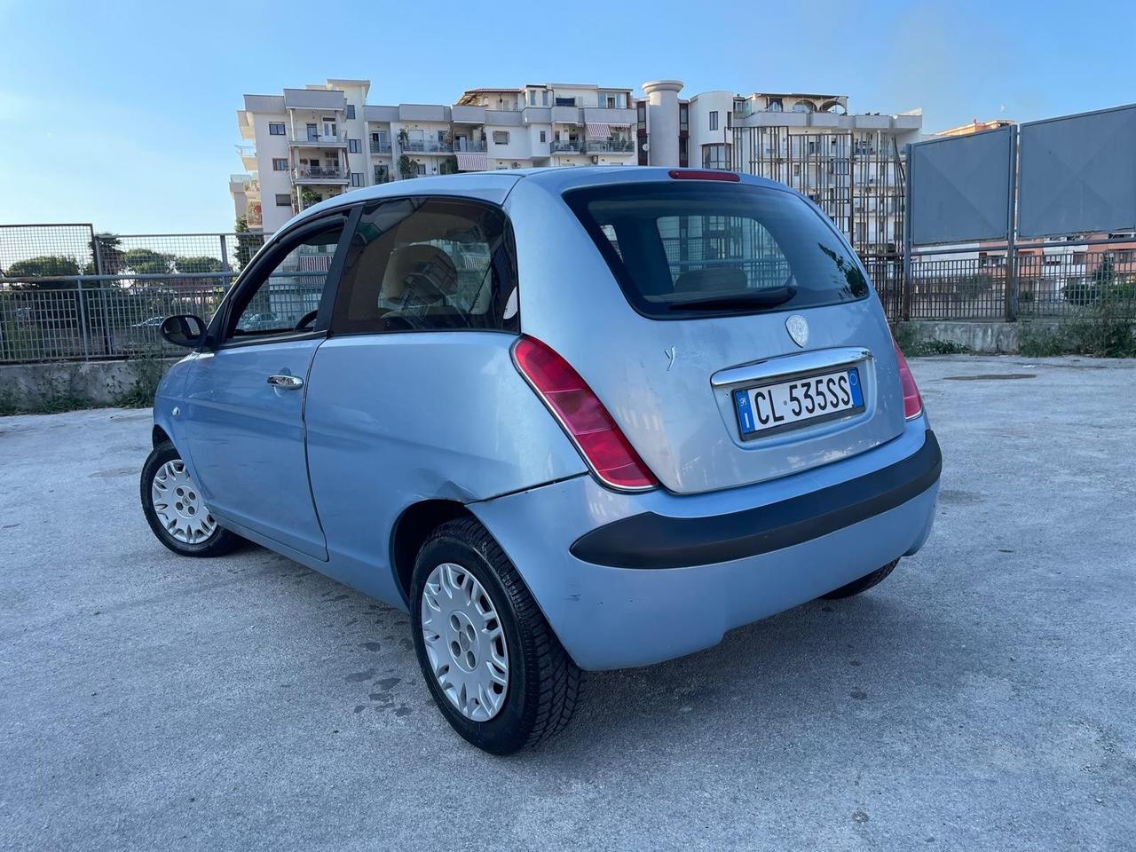 Lancia Ypsilon 1.2 BENZINA CON 169MILA KM