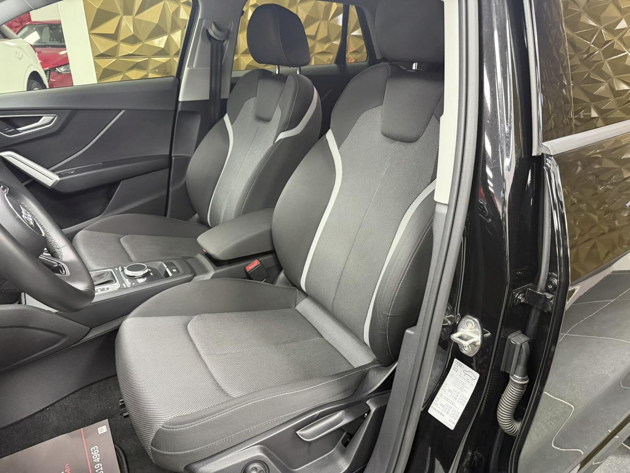 Audi Q2 30 TDI S tronic line Edition IDENTY BLACK