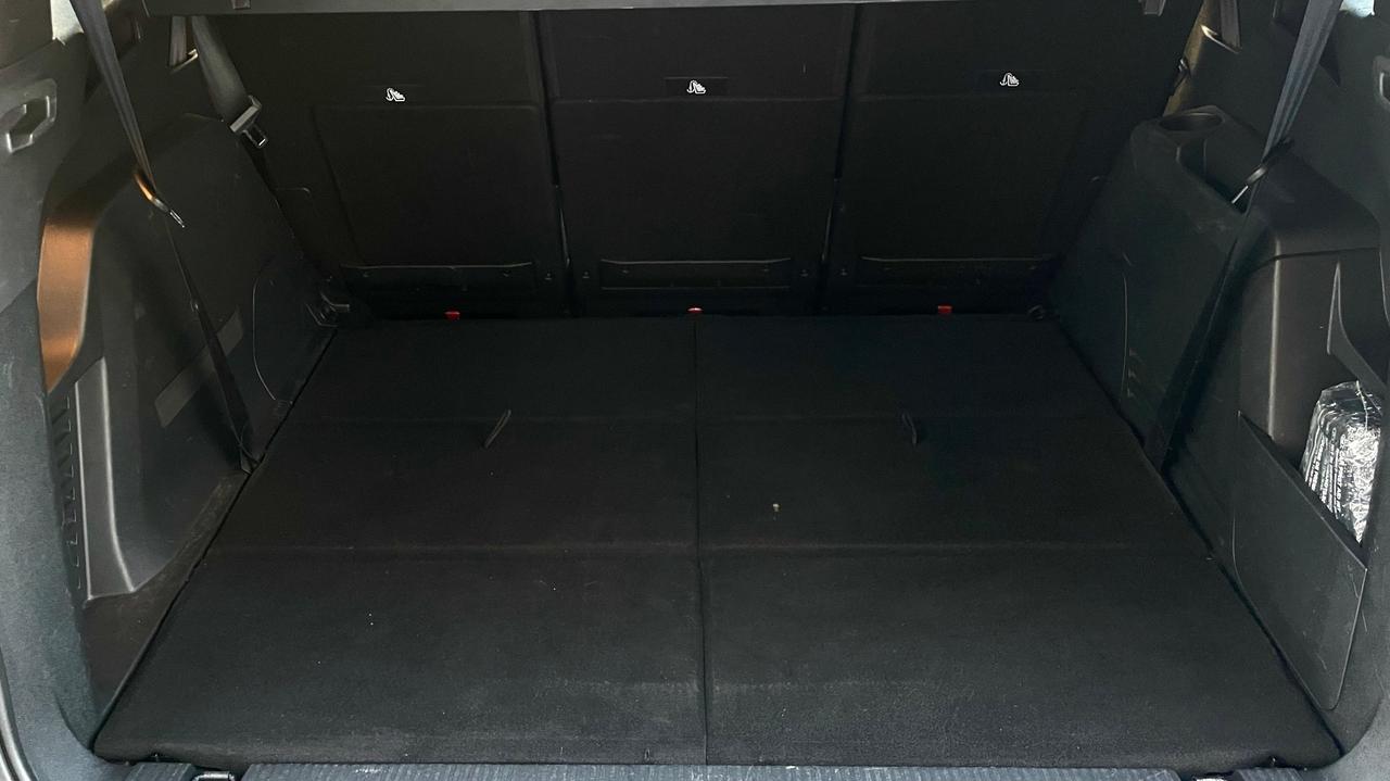 PEUGEOT 5008 1.5 ALLURE 131CV - SETTE POSTI, FULL LED, NEOPATENTATI