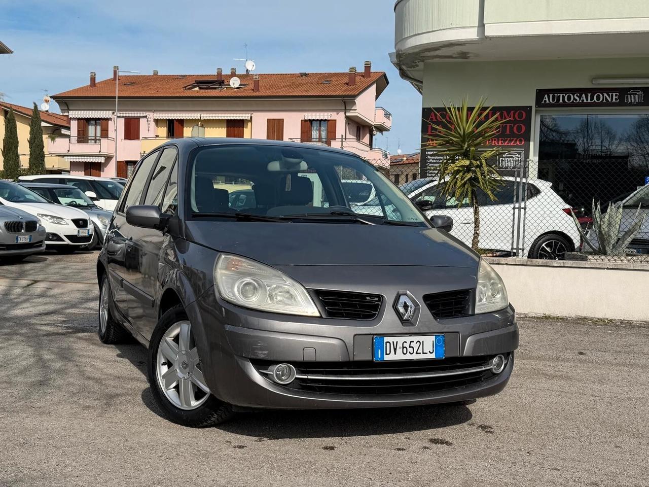Renault Scenic Grand Scénic 1.6 16V GPL Serie Speciale PlayStation Portable