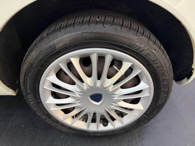 LANCIA Ypsilon 1.2 69 CV Argento