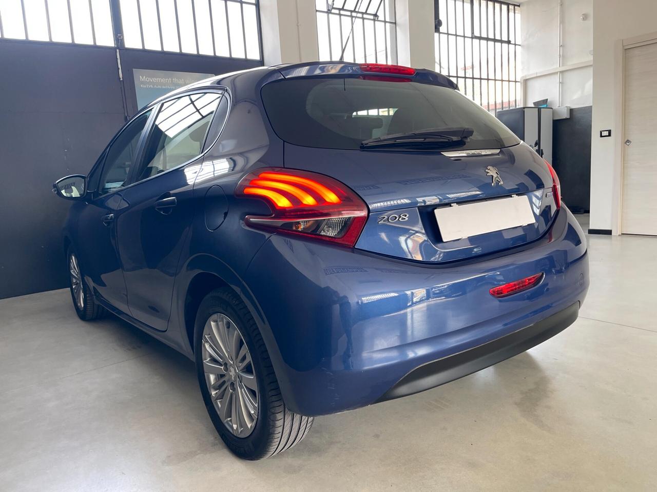 Peugeot 208 BlueHDi 75CV 5 porte Allure