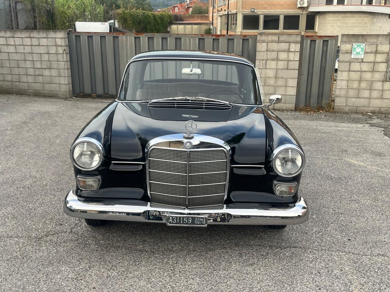 Mercedes benz 230 W110 Codine 6 cilindri