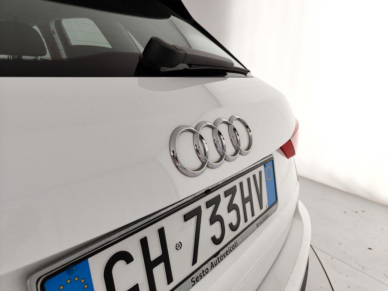 Audi Q3 35 TDI S tronic Business
